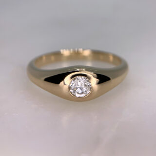 18ct Yellow Gold Diamond Solitaire Gypsy Ring
